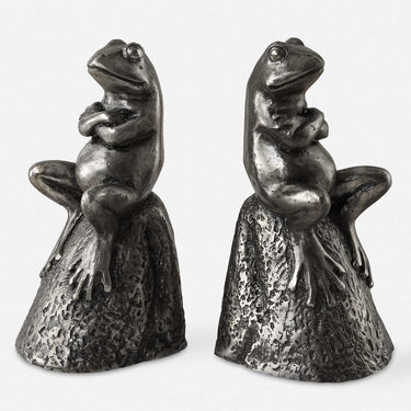 Daydreaming Frogs, Bookends