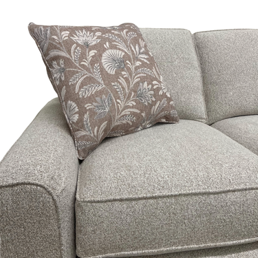 8000 Series Loveseat