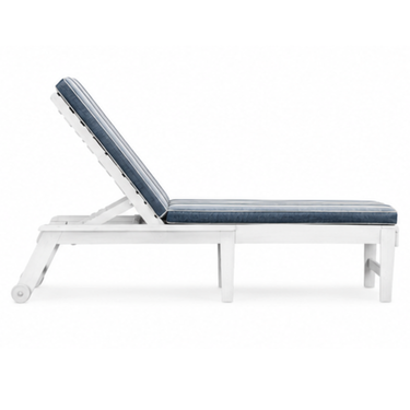 Outdoor Lounge Chair with Cushion