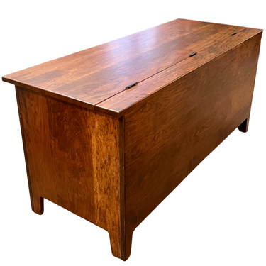 Jamestown Square Blanket Chest