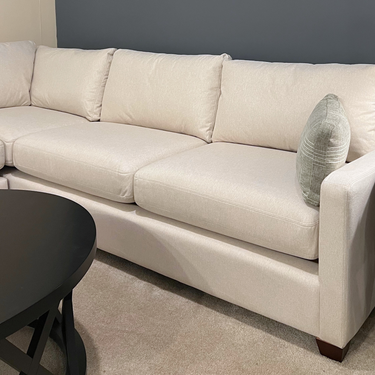 Wilmette 2pc Sectional